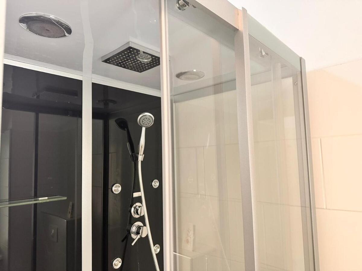 Full Premium - 2 Bedrooms For 5 People - Near Metro Wien