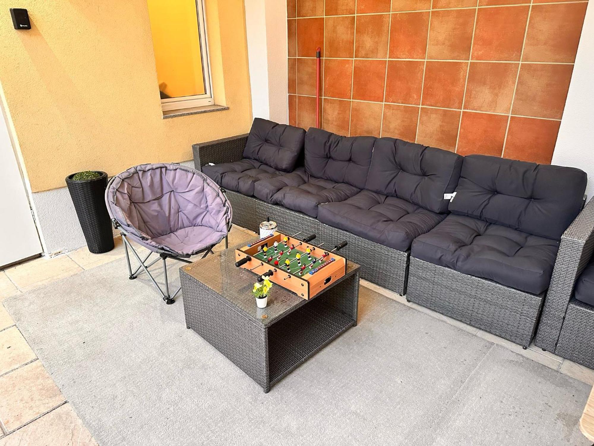 Full Premium - 2 Bedrooms For 5 People - Near Metro Ferienhaus *